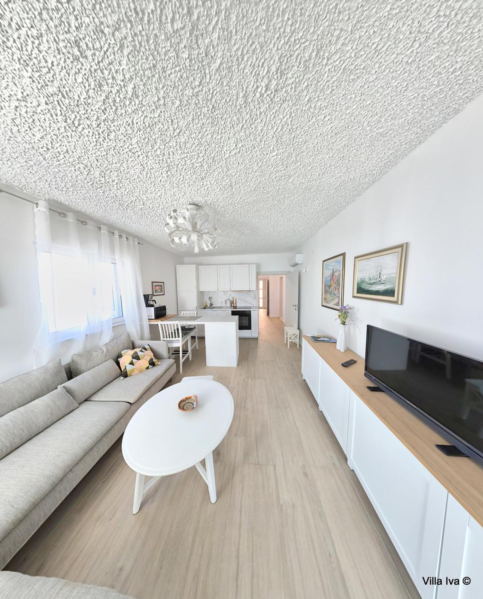 Apartments Iva Омиш Экстерьер фото
