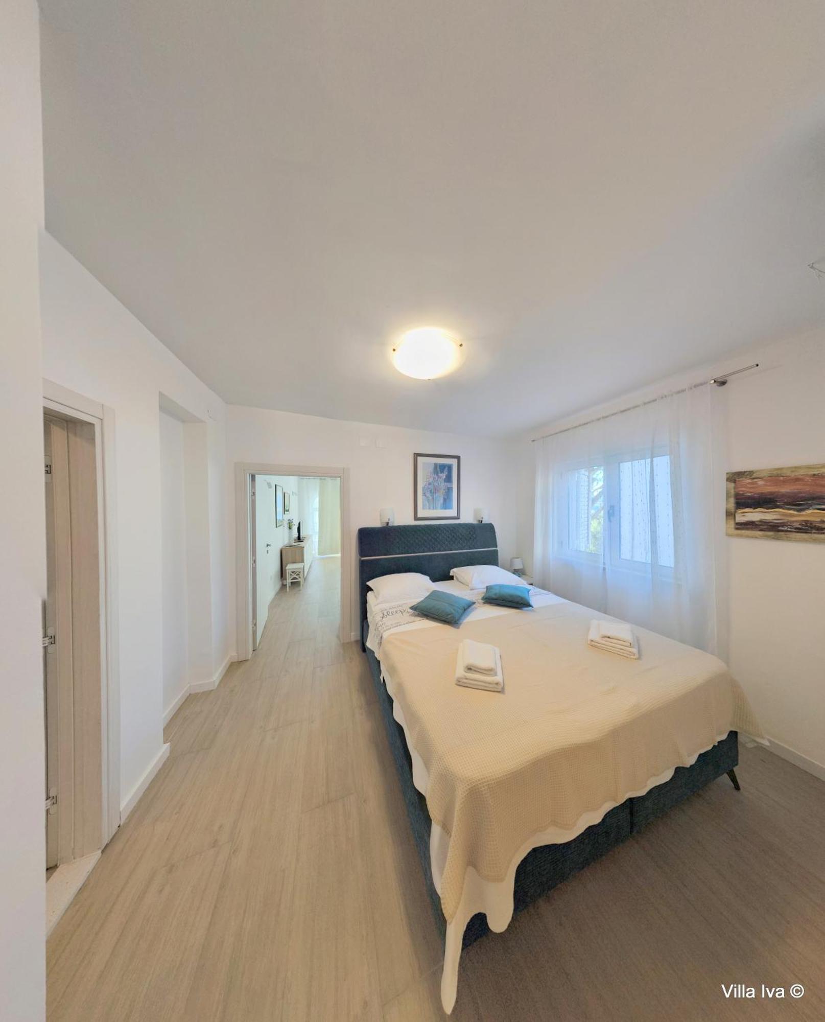 Apartments Iva Омиш Экстерьер фото