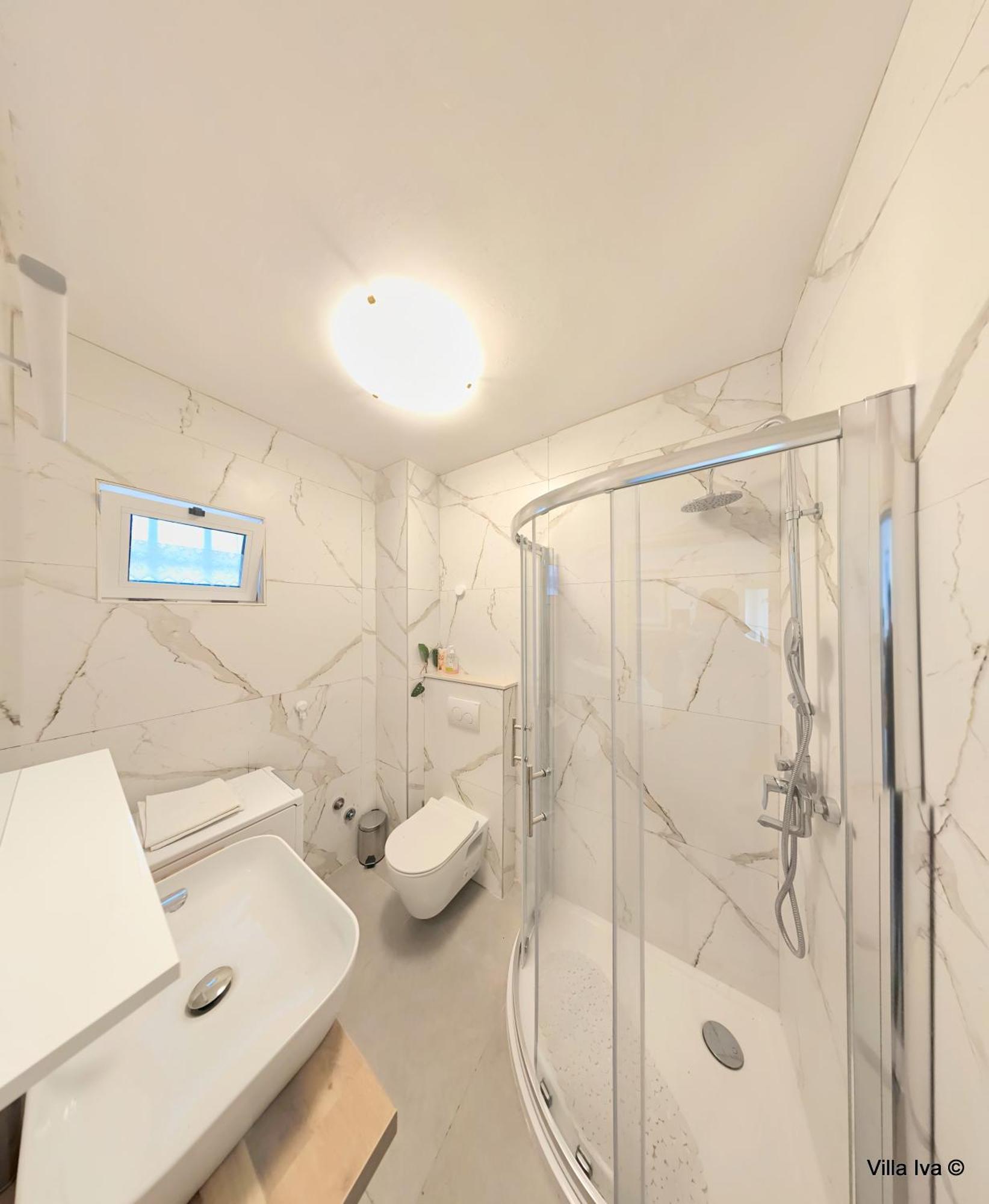 Apartments Iva Омиш Экстерьер фото